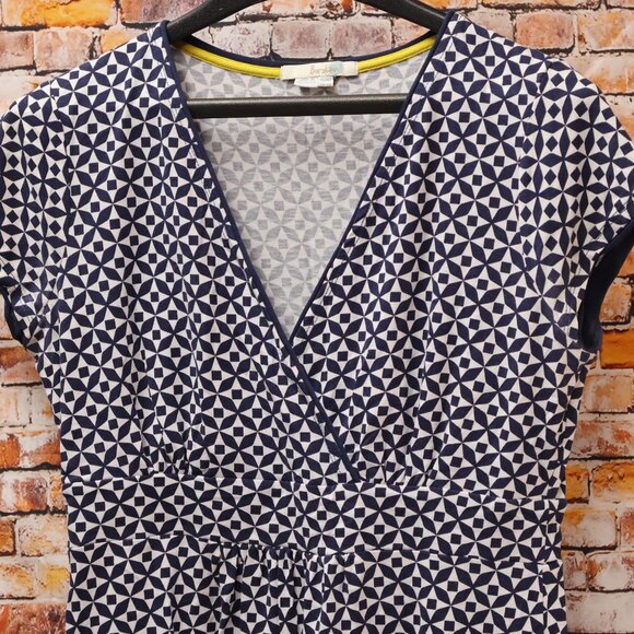 Boden Shift Dress, Sleeveless V Shape Crossover Bodice, Knee length US Sz 6B - Picture 8 of 14